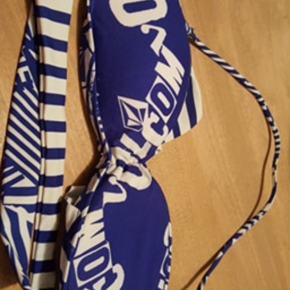 Volcom swimtop - Picture 5 of 5